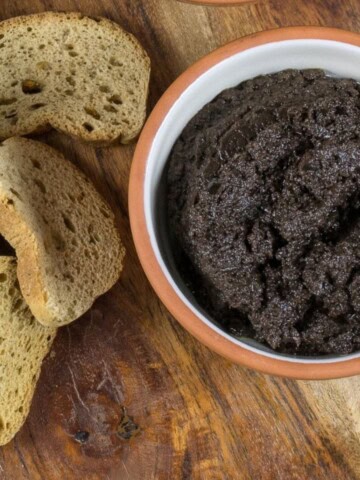 tapenade with toast