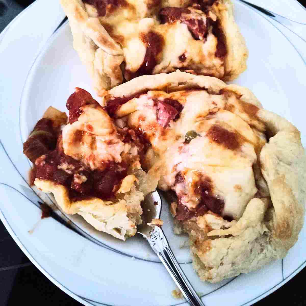 Pizza bites made with delicious shortcrust pastry dough.